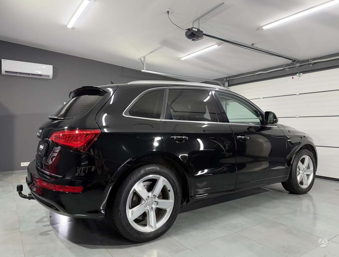 Audi Q5, 2.0 l., Внедорожник / Кроссовер