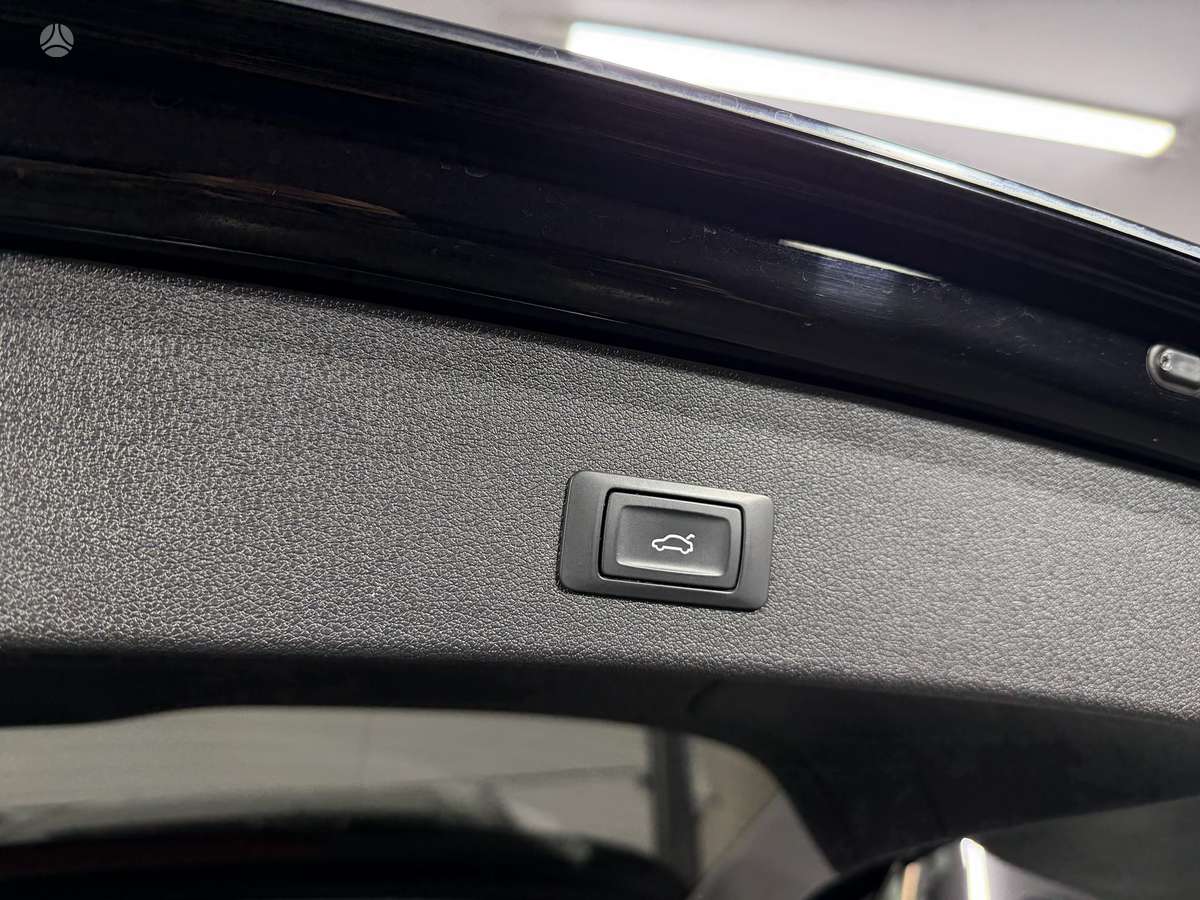 Audi Q5, 2.0 l., Внедорожник / Кроссовер