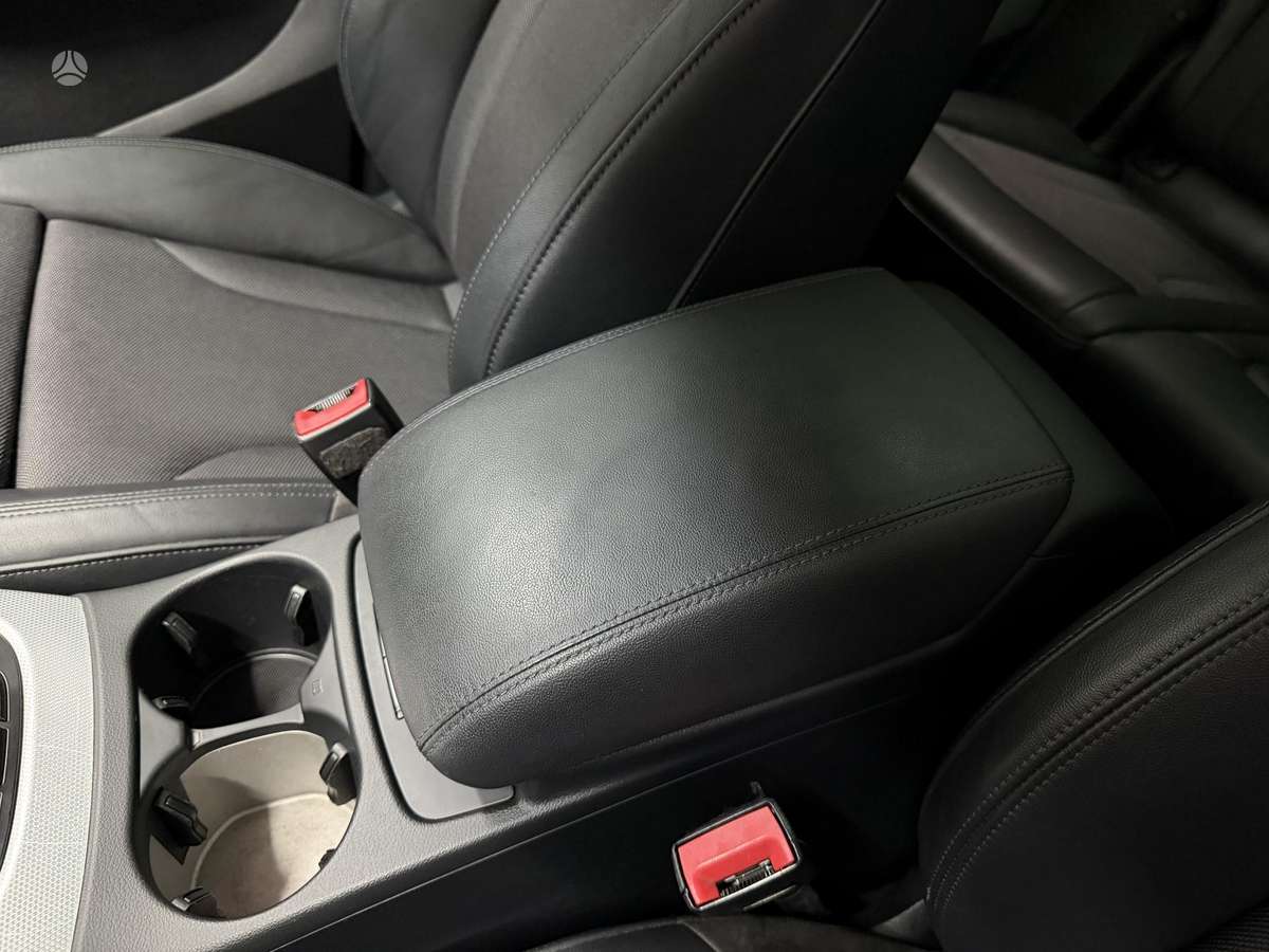 Audi Q5, 2.0 l., Внедорожник / Кроссовер