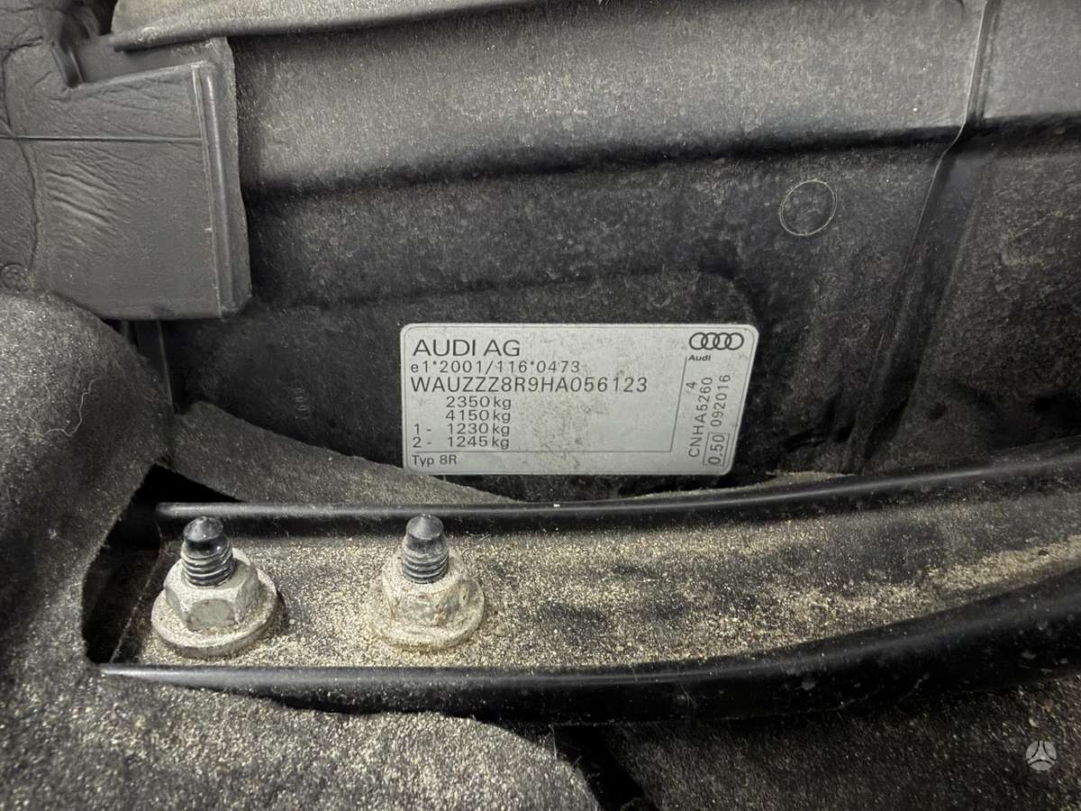 Audi Q5, 2.0 l., off-road / crossover