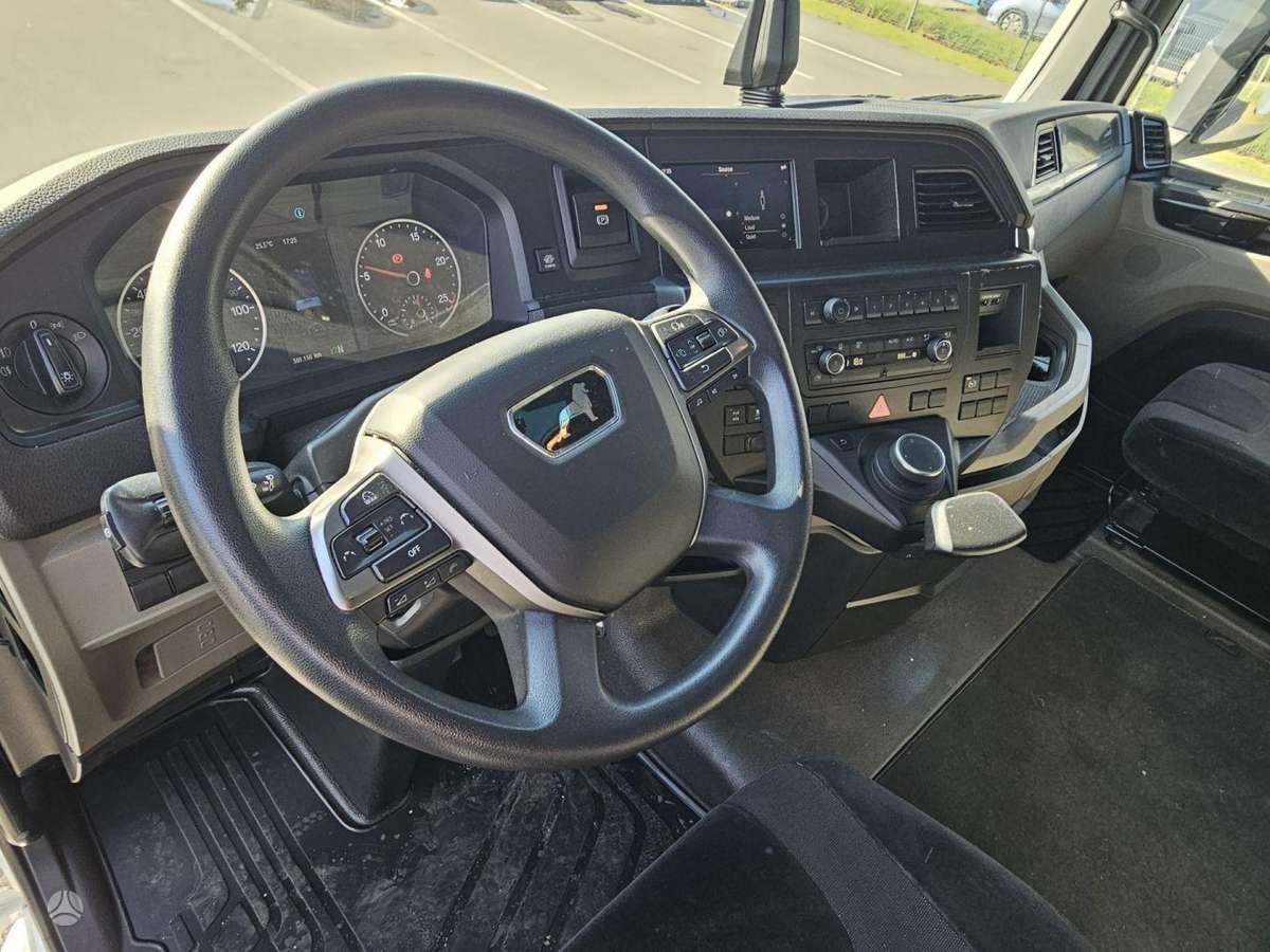 MAN TGX 18.470, 2 miegamosios vietos