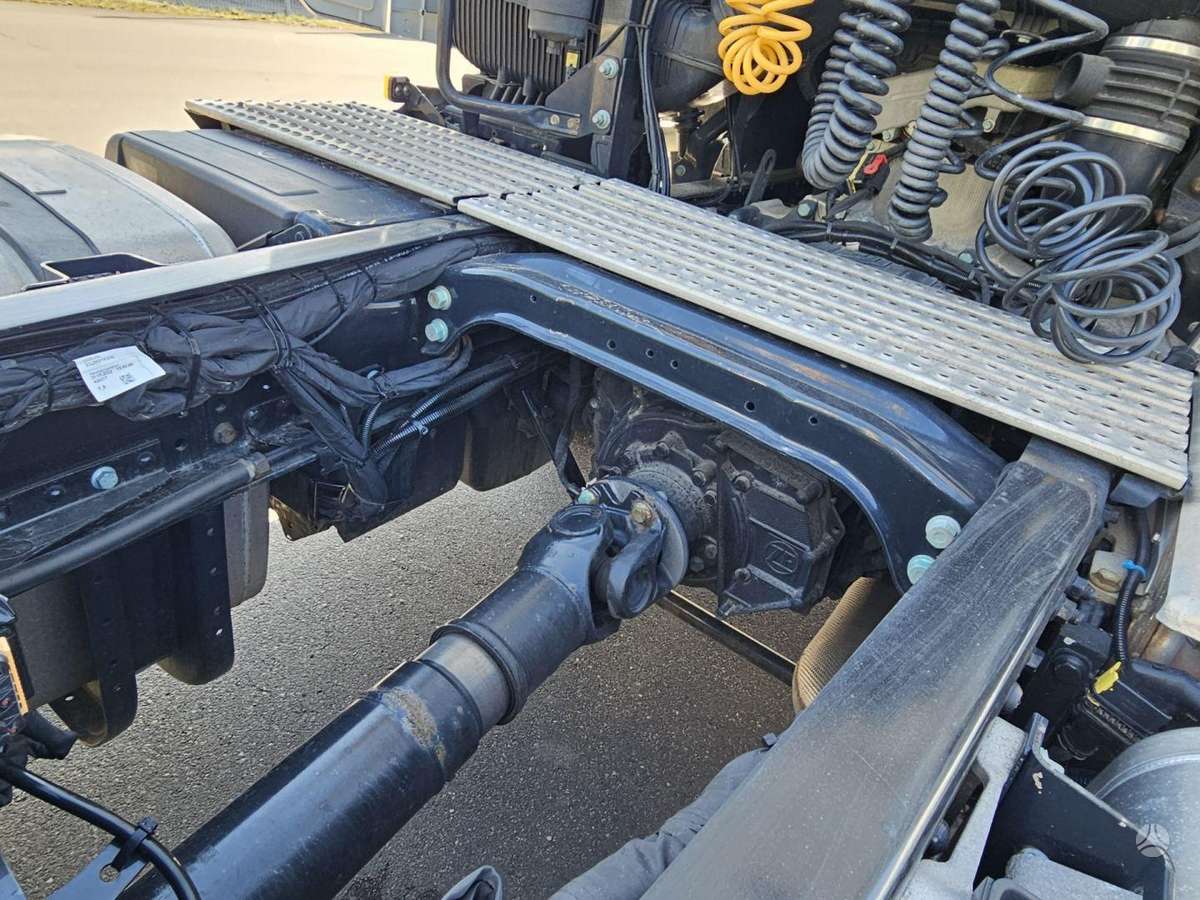 MAN TGX 18.470, 2 miegamosios vietos