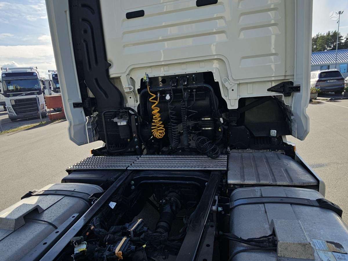 MAN TGX 18.470, 2 miegamosios vietos