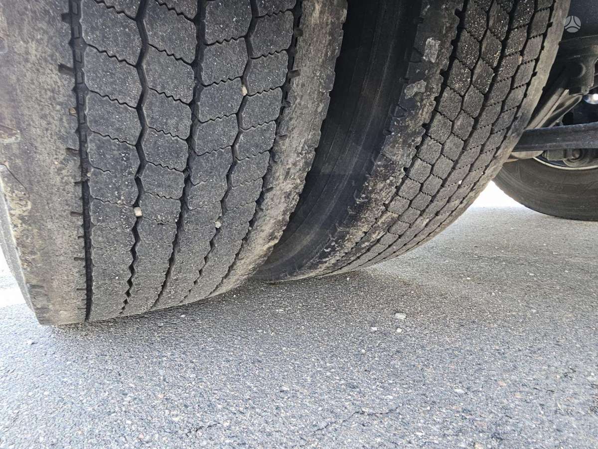 MAN TGX 18.470, 2 спальных места
