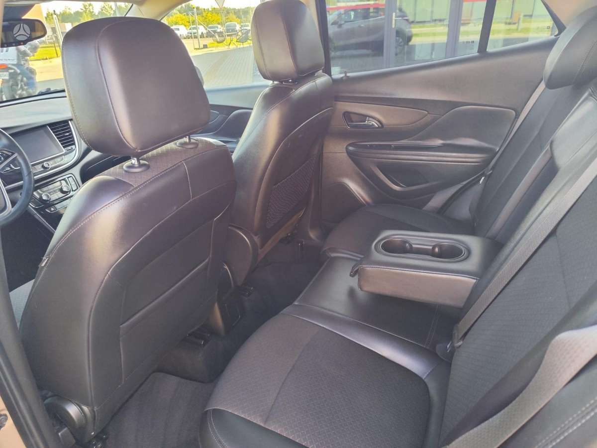 Buick Encore, 1.4 l., off-road / crossover