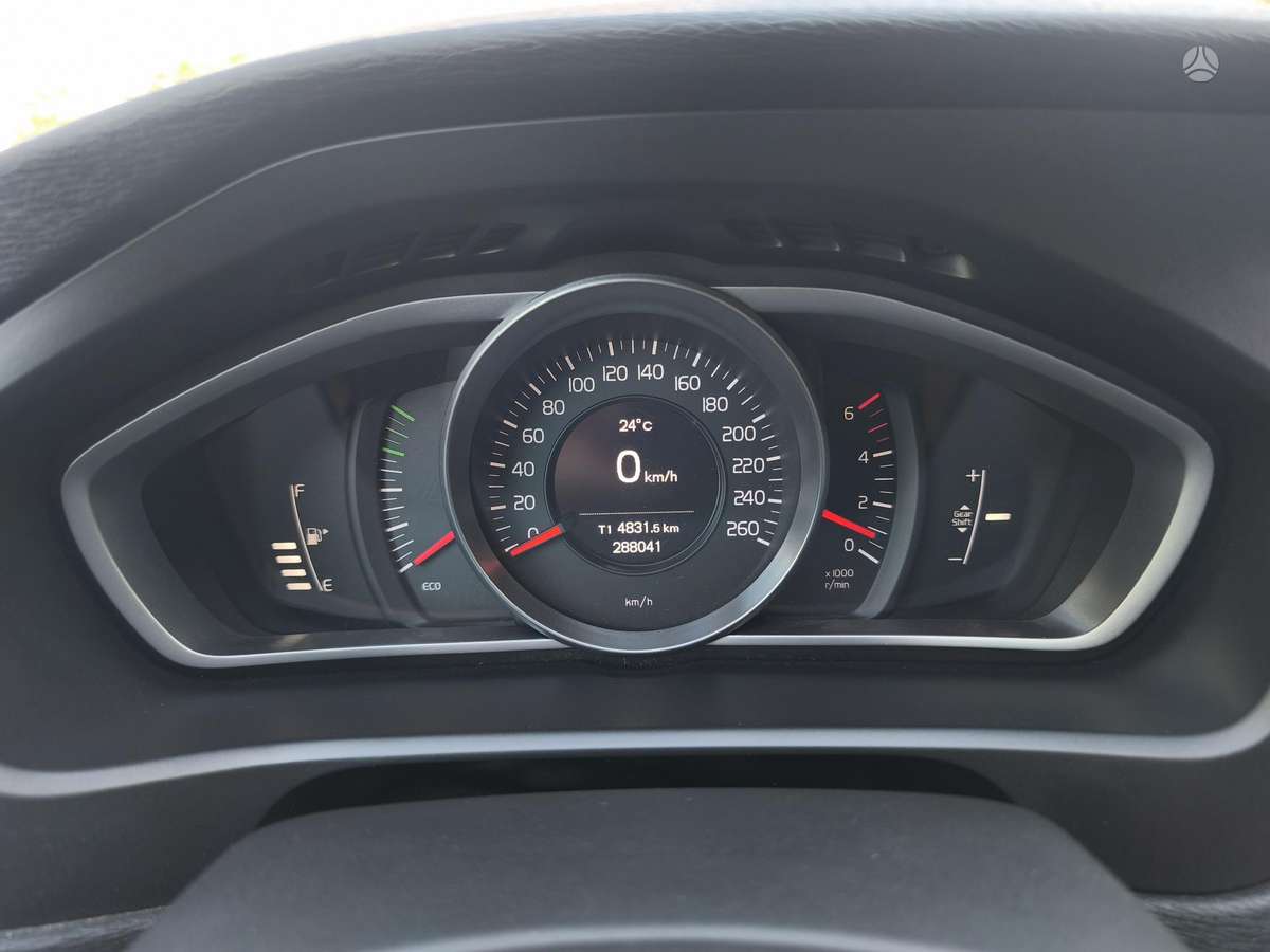 Volvo V40, 2.0 l., hatchback
