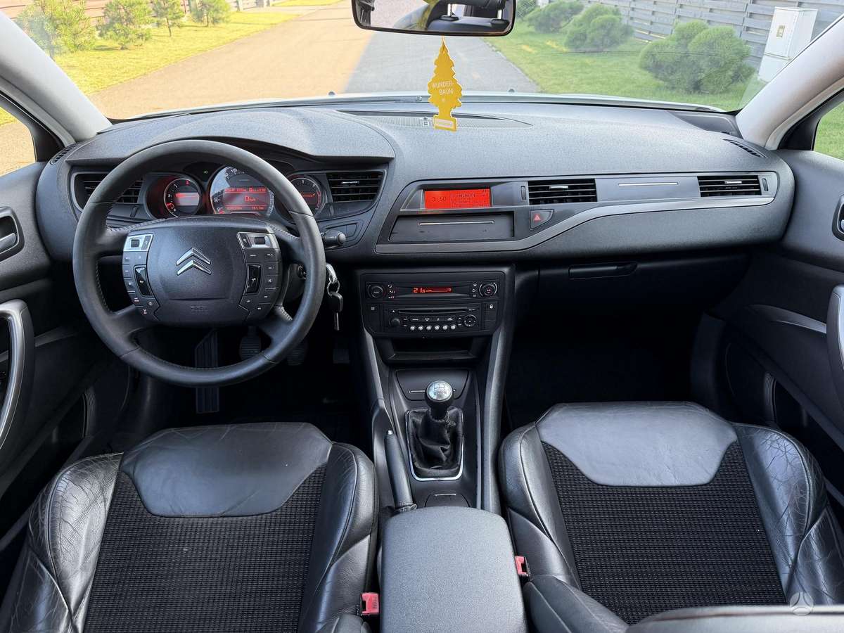 Citroen C5, 1.6 l., Седан