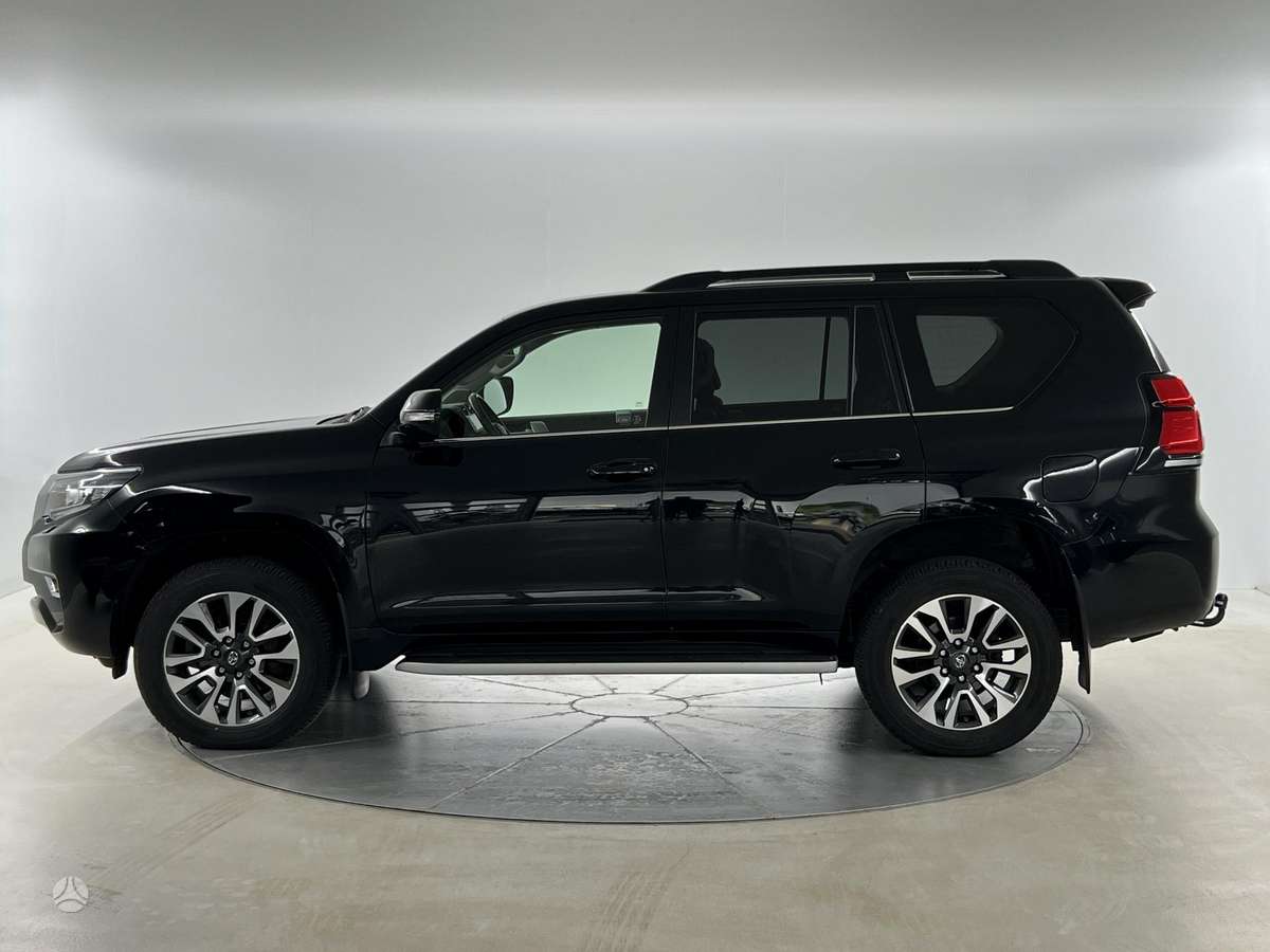 Toyota Land Cruiser - 3