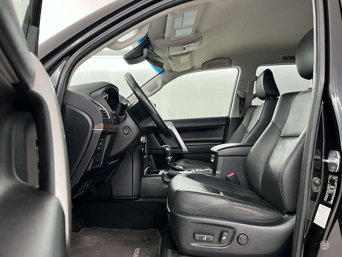 Toyota Land Cruiser - 11