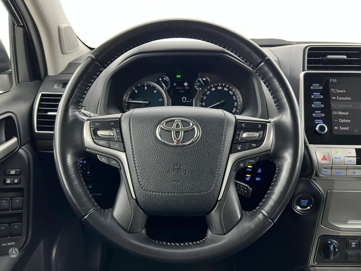 Toyota Land Cruiser - 12
