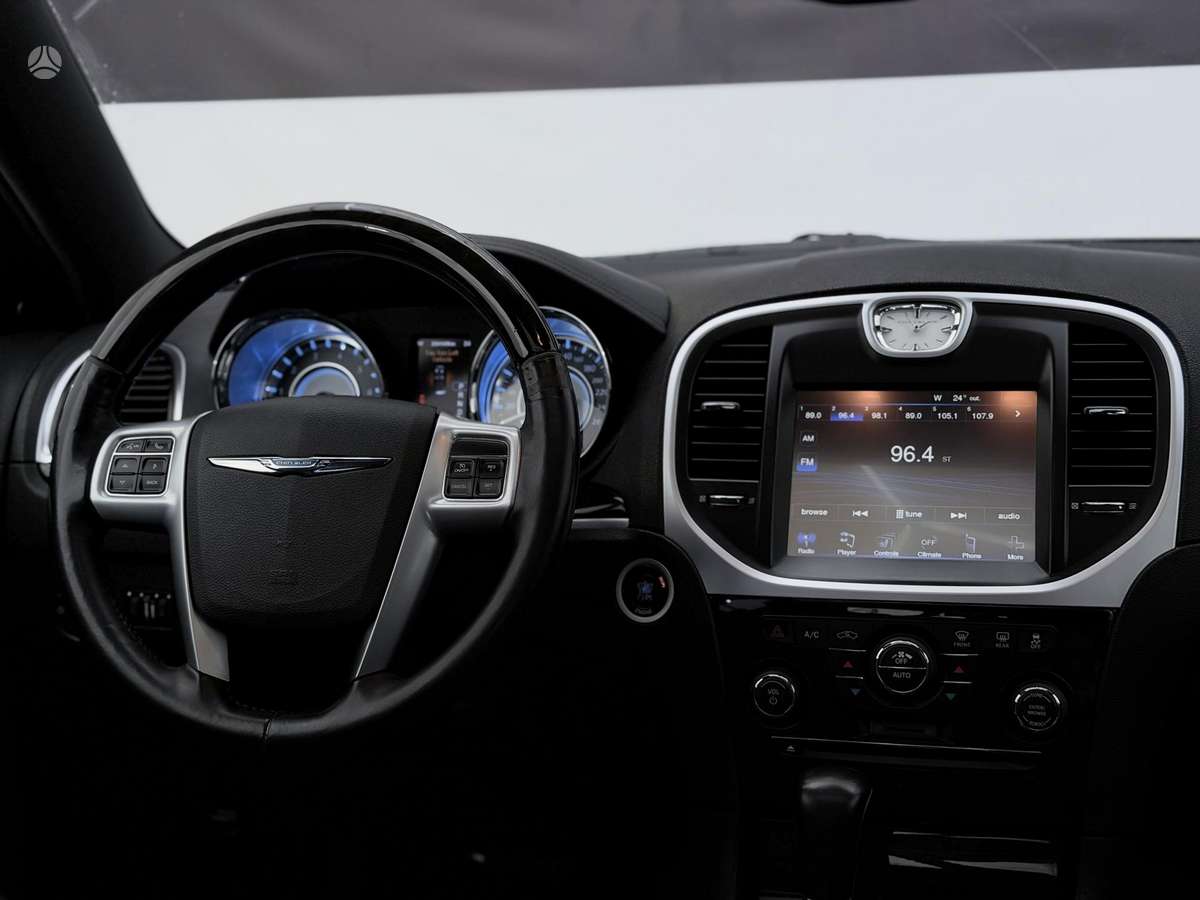 Chrysler 300C, 3.0 l., Седан