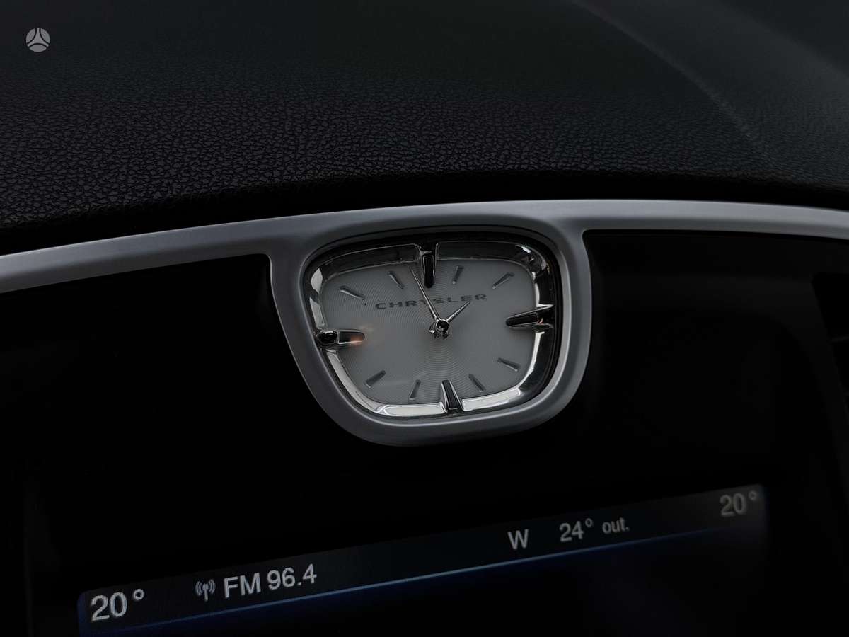 Chrysler 300C, 3.0 l., Седан