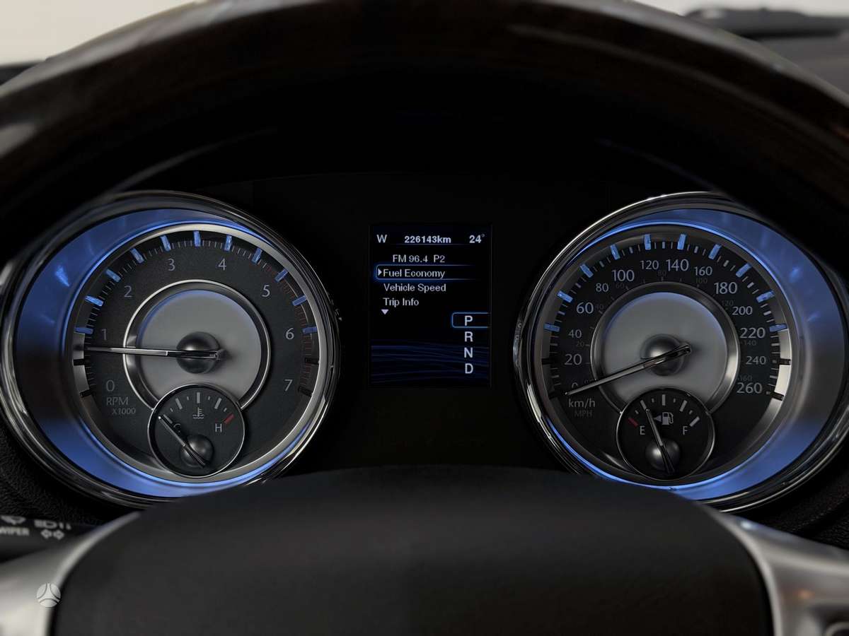 Chrysler 300C, 3.0 l., Седан