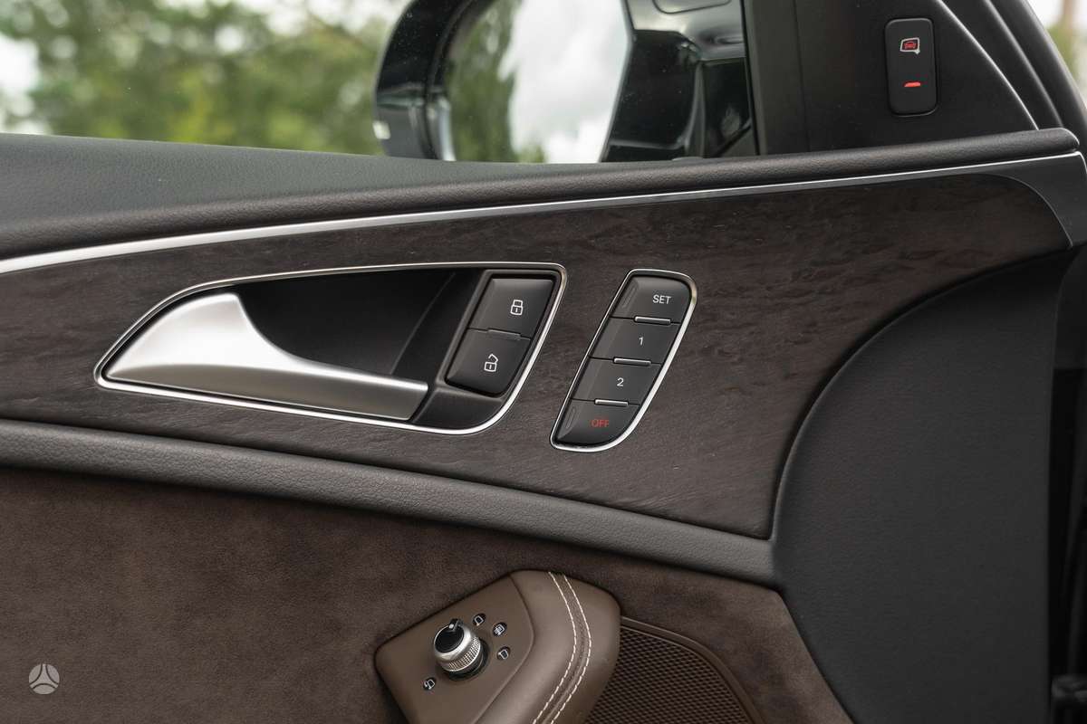 Audi A6 allroad, 3.0 l., Универсал