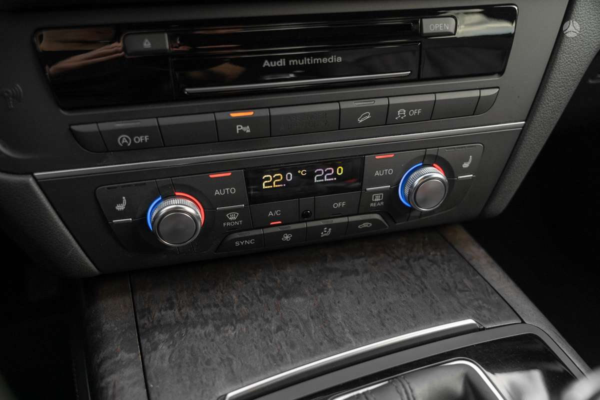 Audi A6 allroad, 3.0 l., Универсал