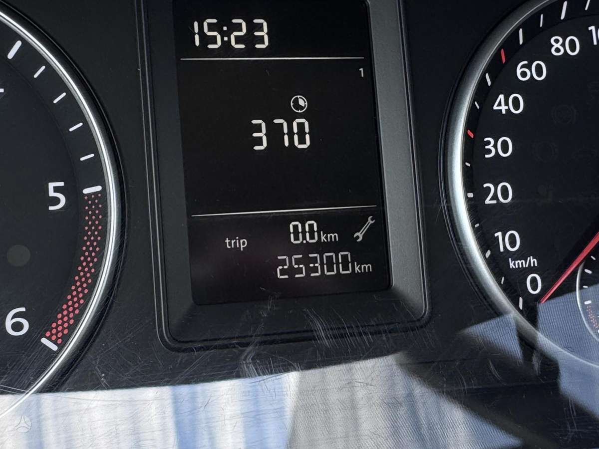 Volkswagen Caddy Maxi - 10