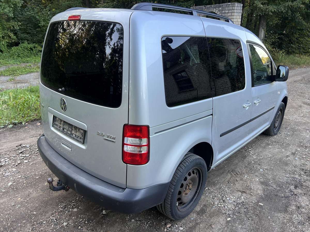 Volkswagen Caddy - 10