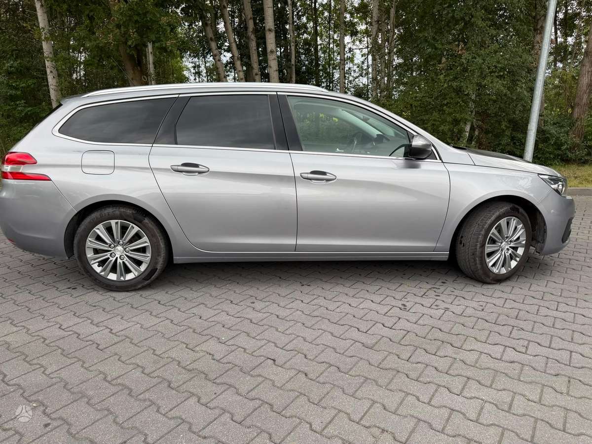Peugeot 308 - 3