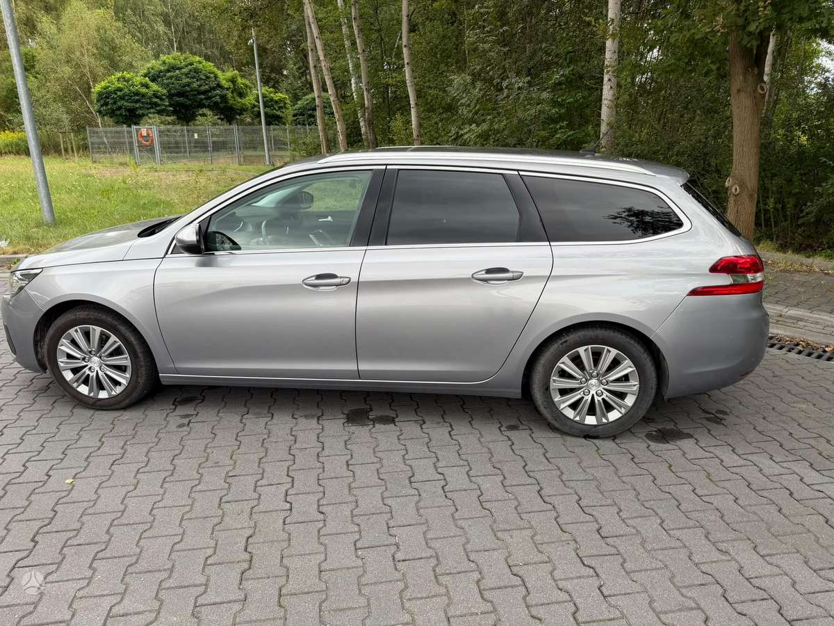 Peugeot 308 - 4