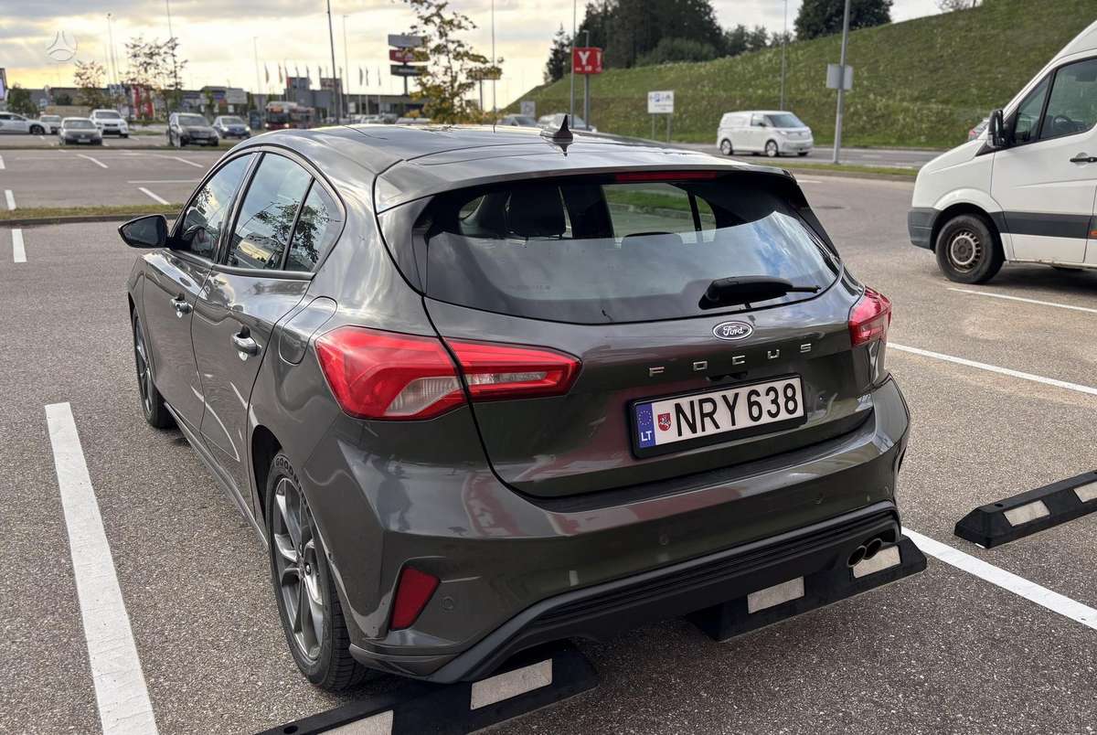 Ford Focus, 1.0 l., hatchback
