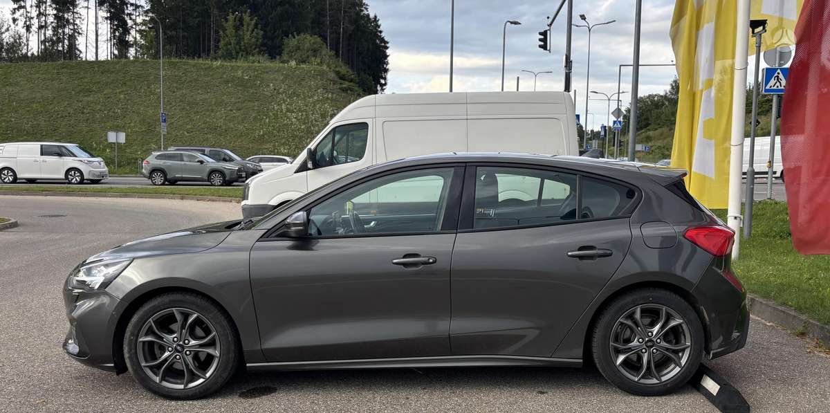 Ford Focus, 1.0 l., hatchback