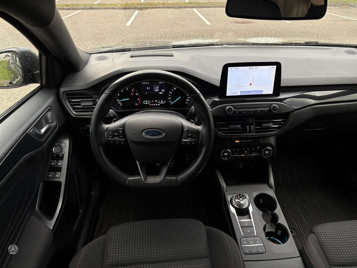 Ford Focus, 1.0 l., hatchback
