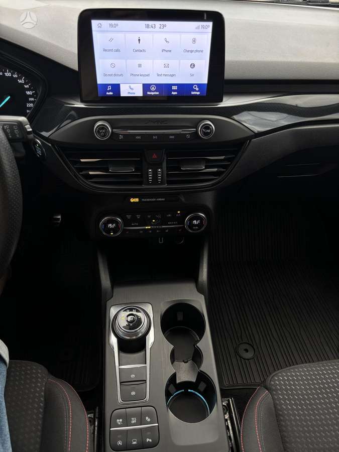 Ford Focus, 1.0 l., hatchback
