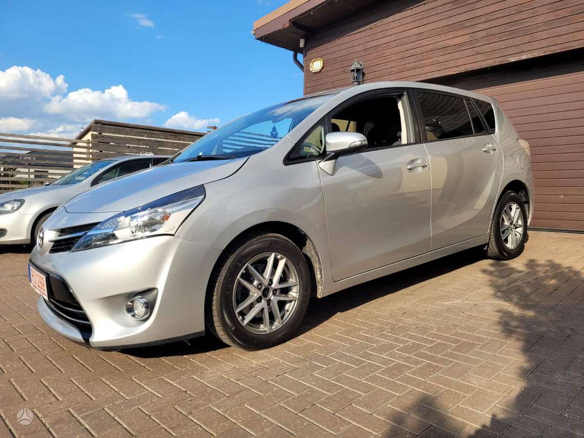 Toyota Verso - 2