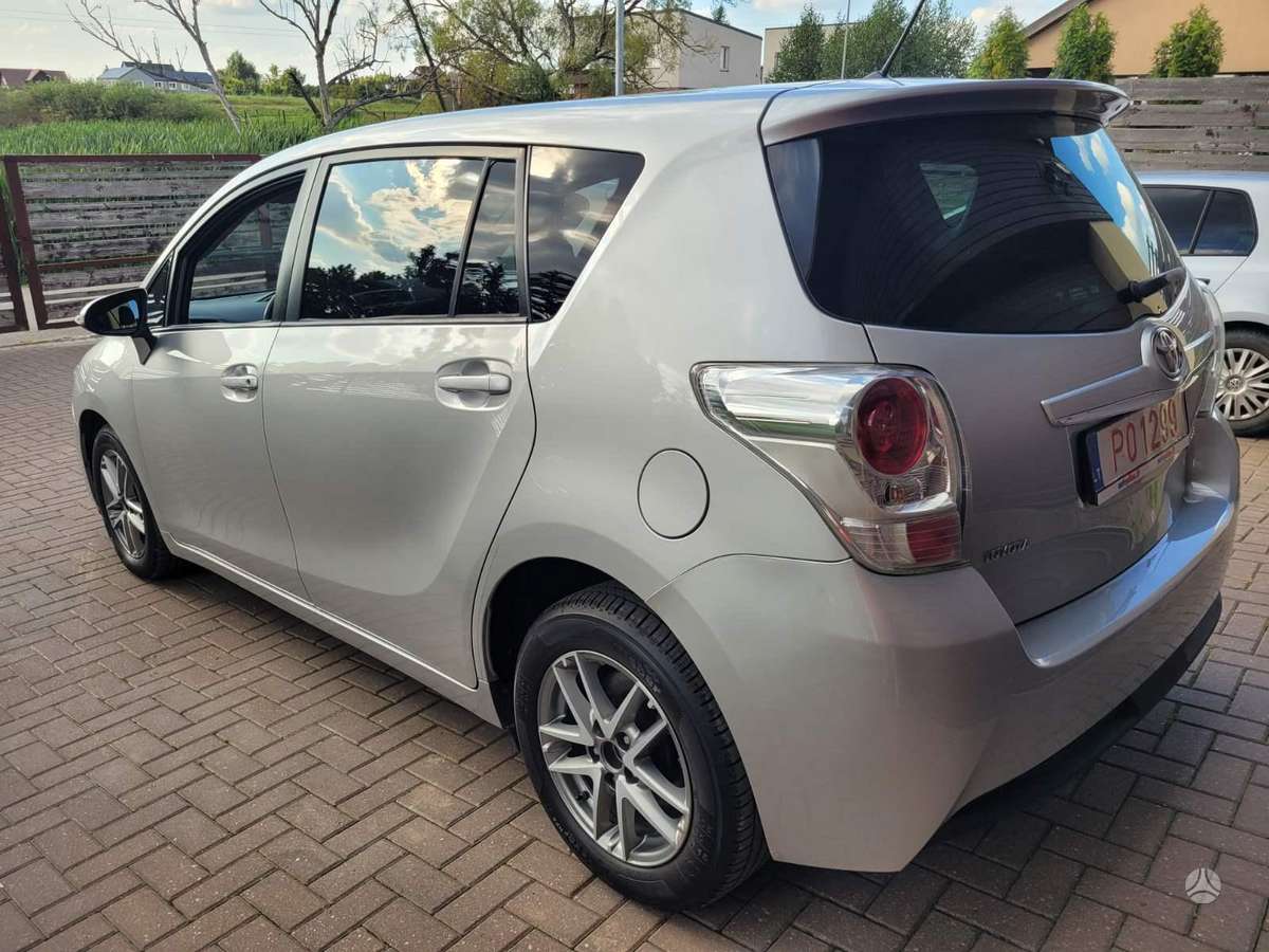 Toyota Verso - 6