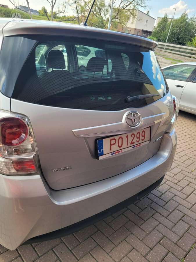 Toyota Verso - 5