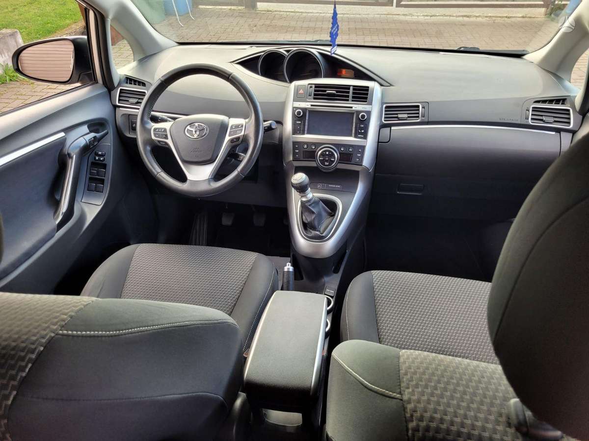 Toyota Verso - 9