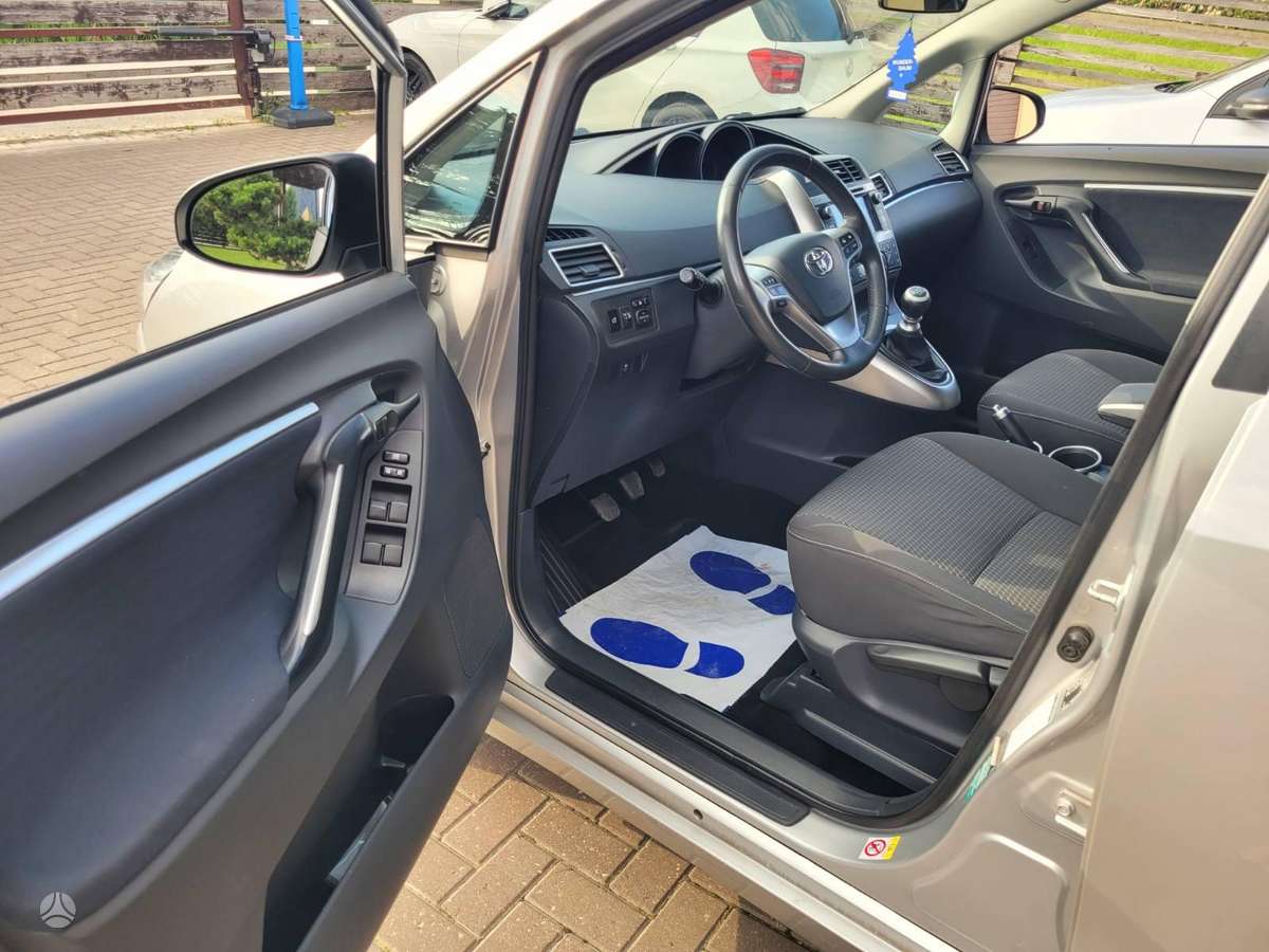 Toyota Verso - 11