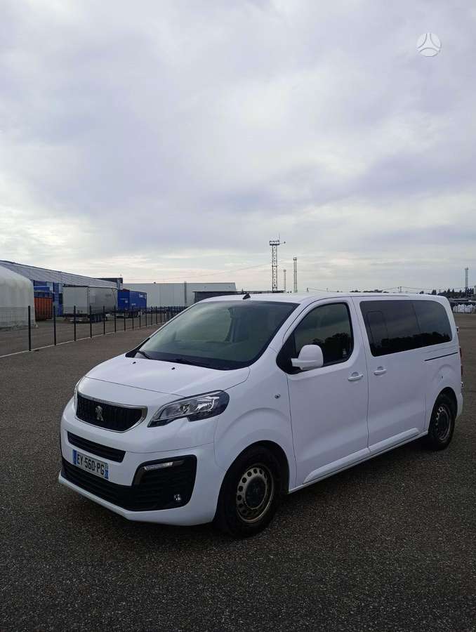 Peugeot Traveller - 8