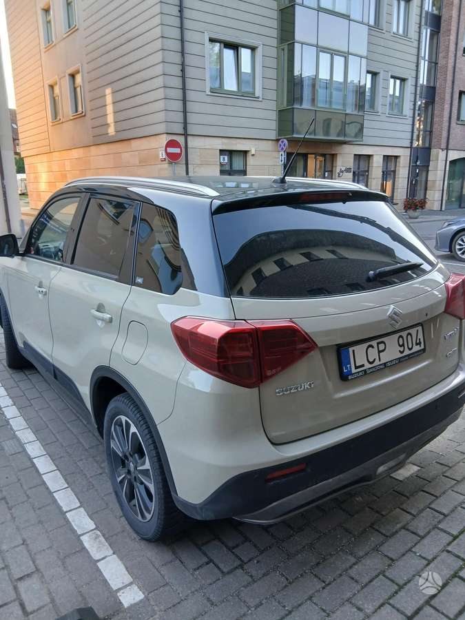 Suzuki Vitara, 1.4 l., Хэтчбек