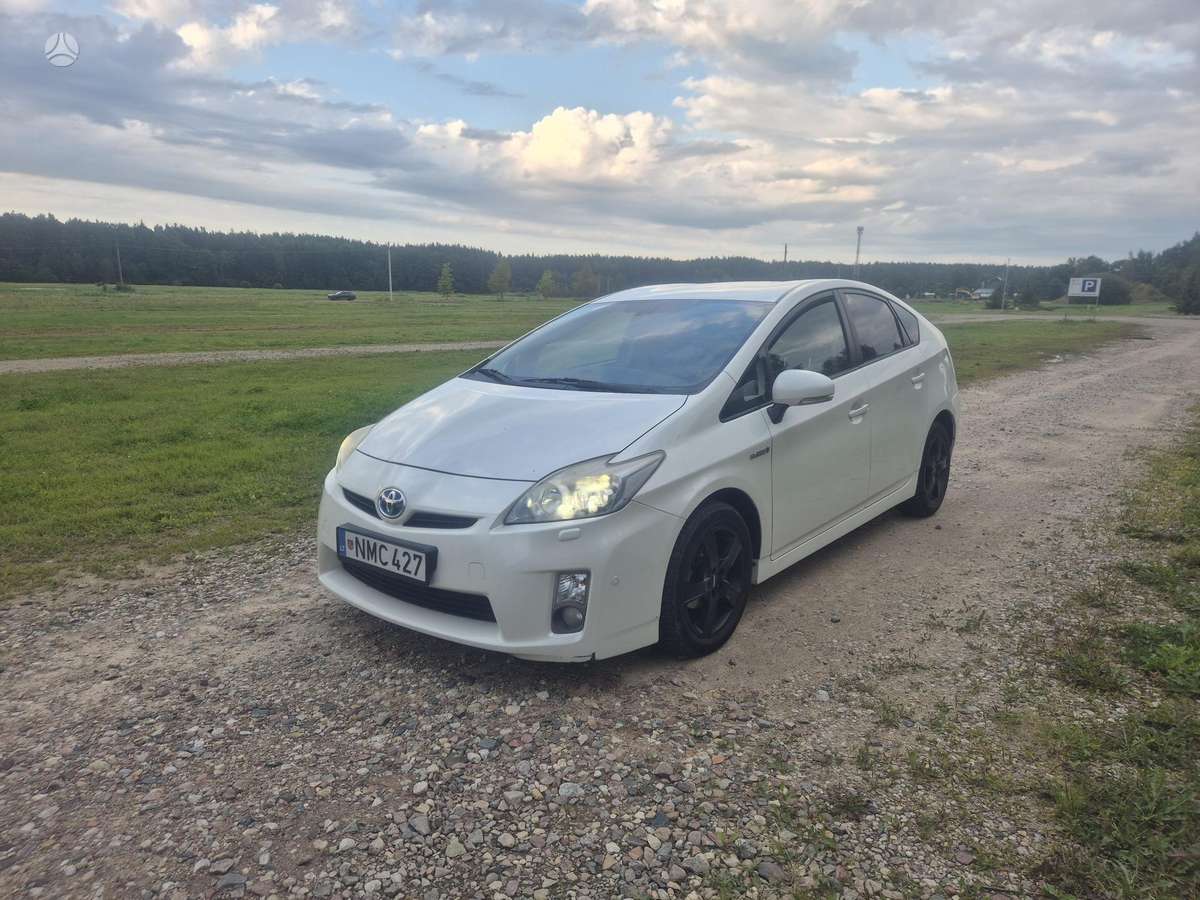 Toyota Prius - 1