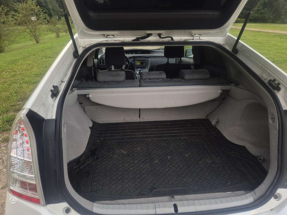 Toyota Prius - 9