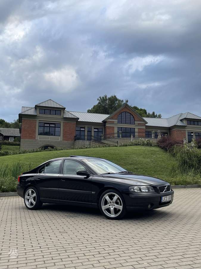 Volvo S60, 2.4 l., Седан