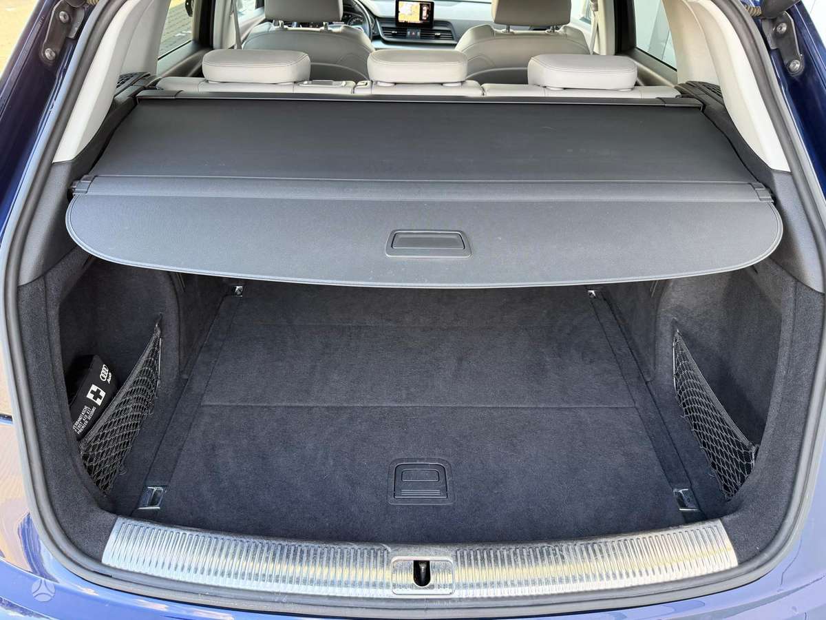 Audi Q5, 2.0 l., Внедорожник / Кроссовер