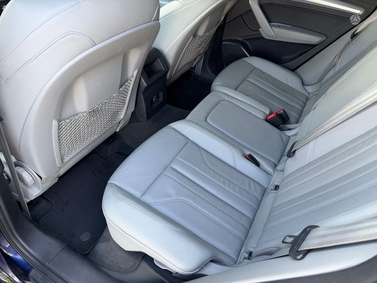 Audi Q5, 2.0 l., Внедорожник / Кроссовер