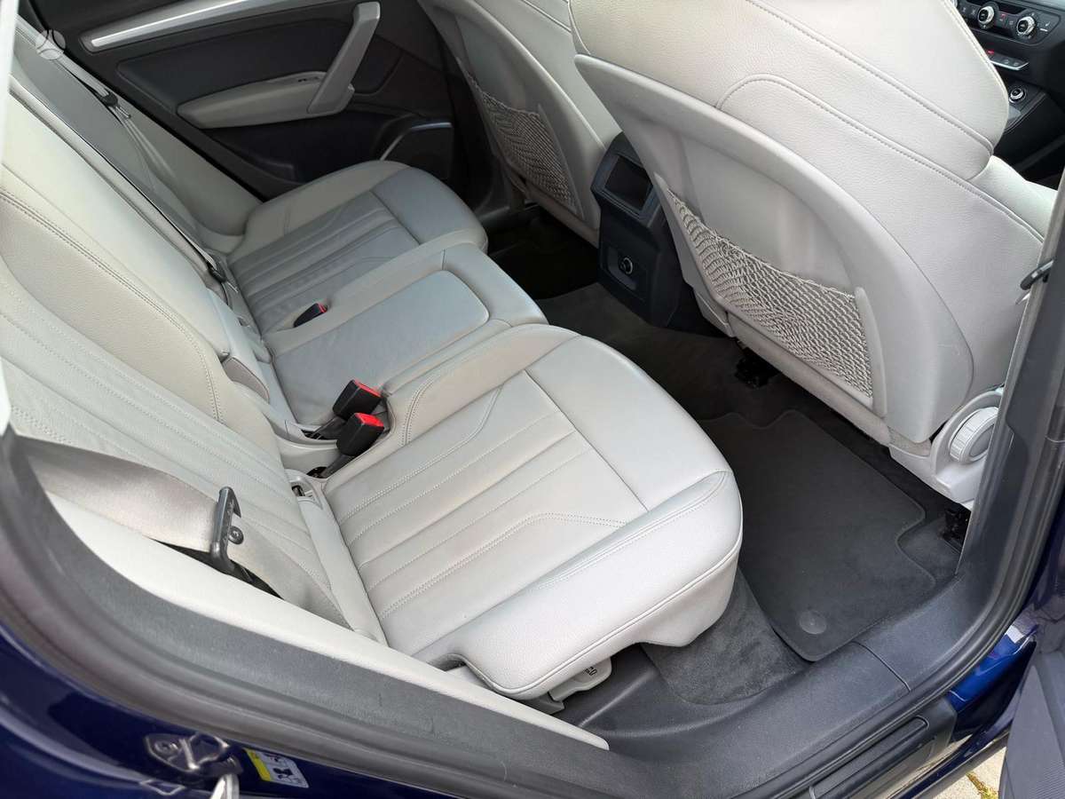 Audi Q5, 2.0 l., Внедорожник / Кроссовер