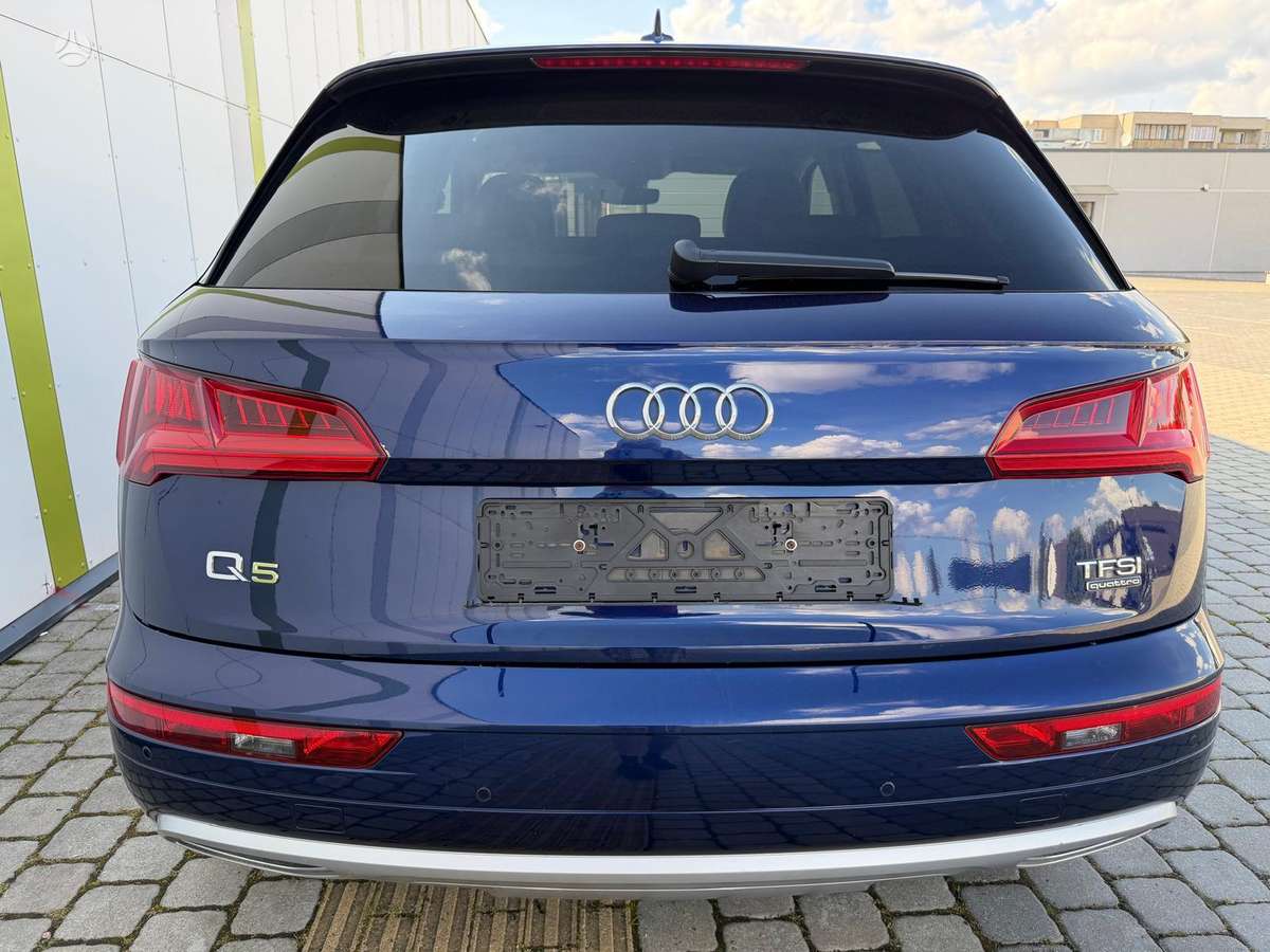 Audi Q5, 2.0 l., Внедорожник / Кроссовер
