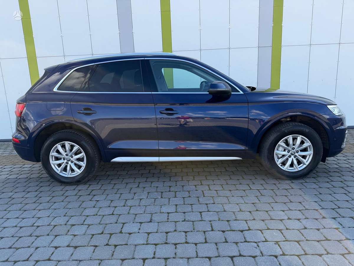 Audi Q5, 2.0 l., Внедорожник / Кроссовер