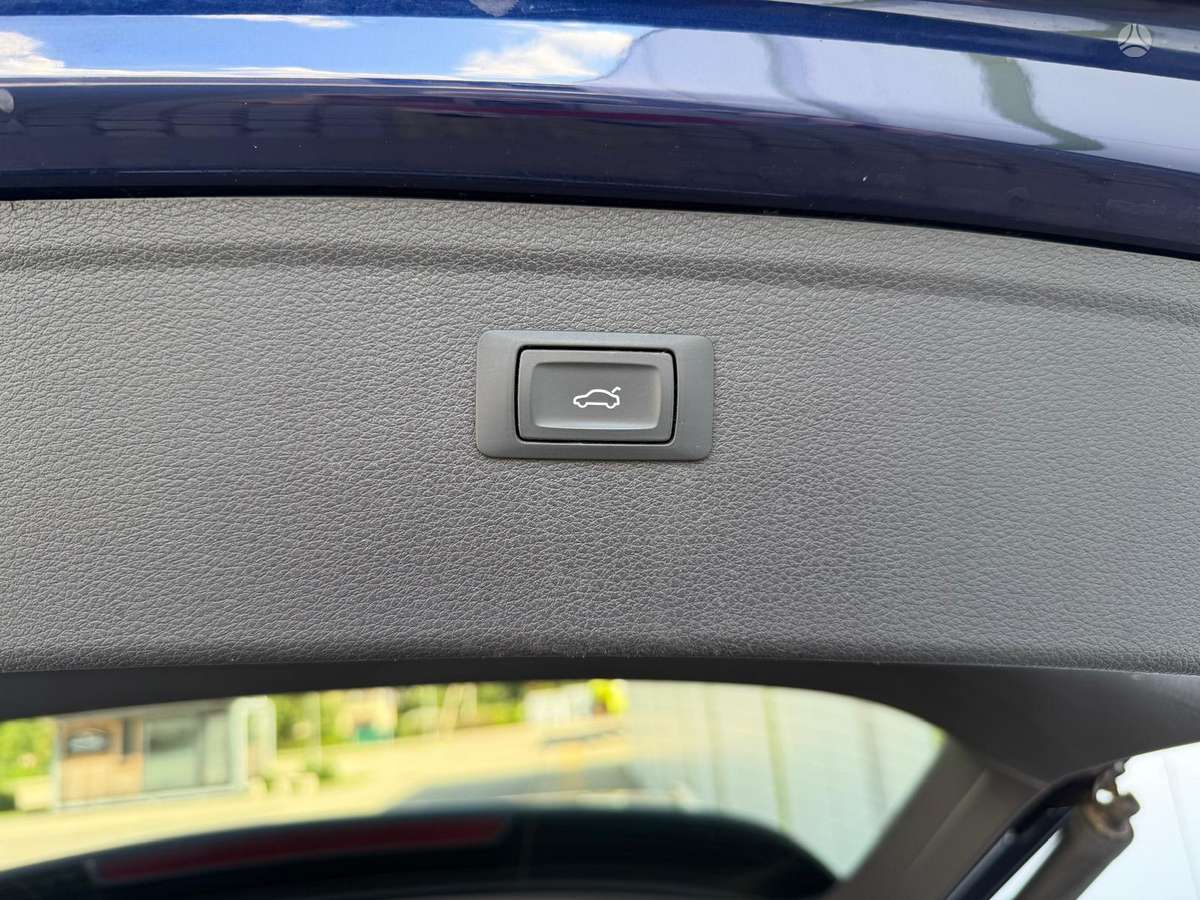 Audi Q5, 2.0 l., Внедорожник / Кроссовер