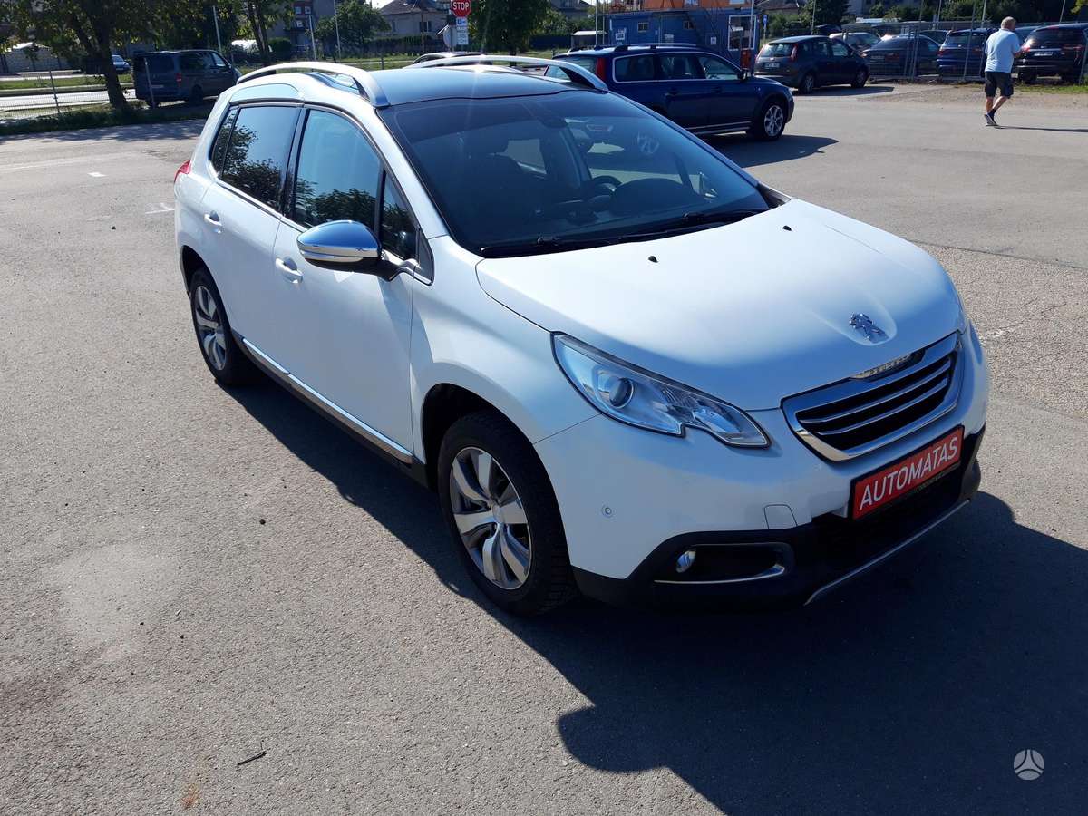 Peugeot 2008, 1.2 l., Минивэн