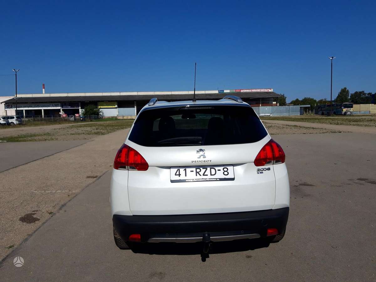 Peugeot 2008 - 6
