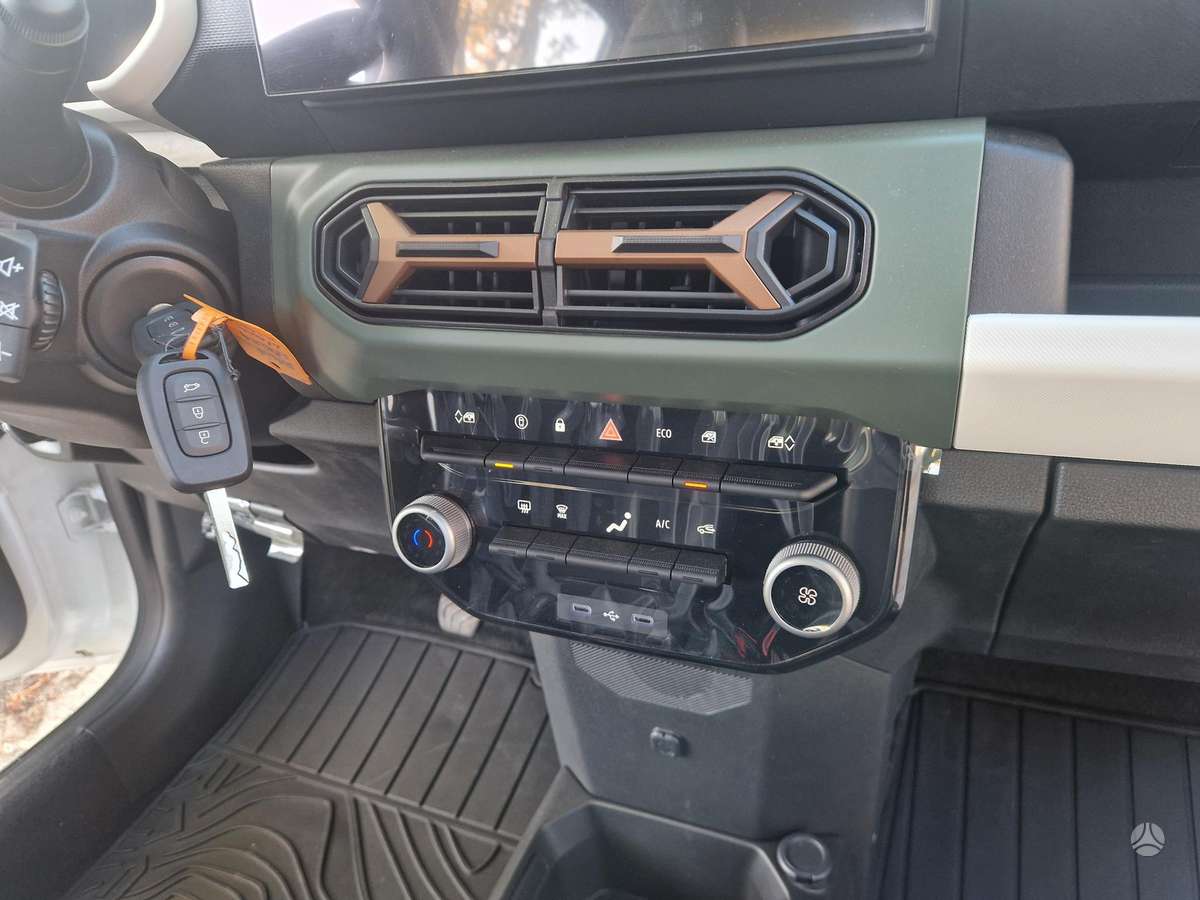 Dacia Spring, 26 кВт·ч, Хэтчбек
