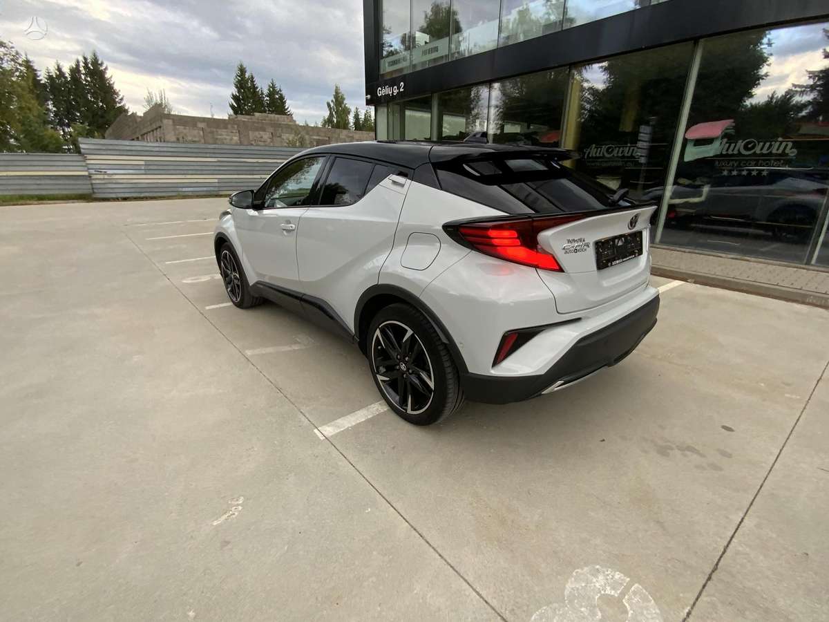 Toyota C-HR - 4