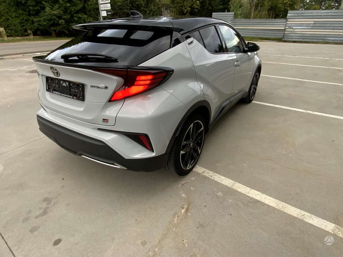 Toyota C-HR - 8