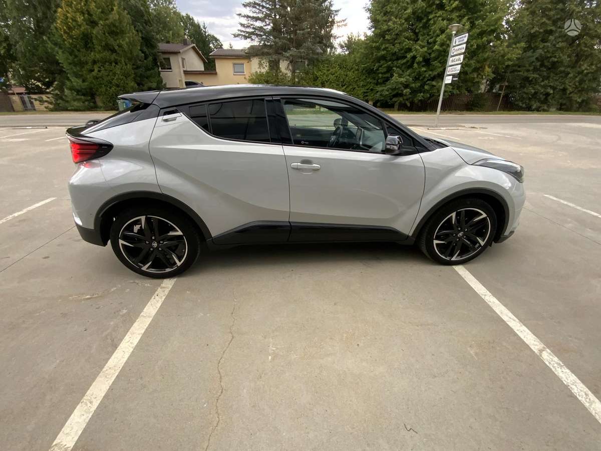 Toyota C-HR - 9