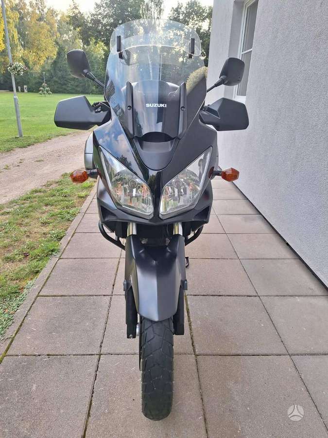Suzuki DL (V-Strom) 645cc, enduro / adventure